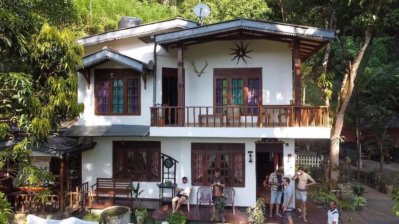 קנדי Villa25 Homestay Free Pick Up From The Centre מראה חיצוני תמונה